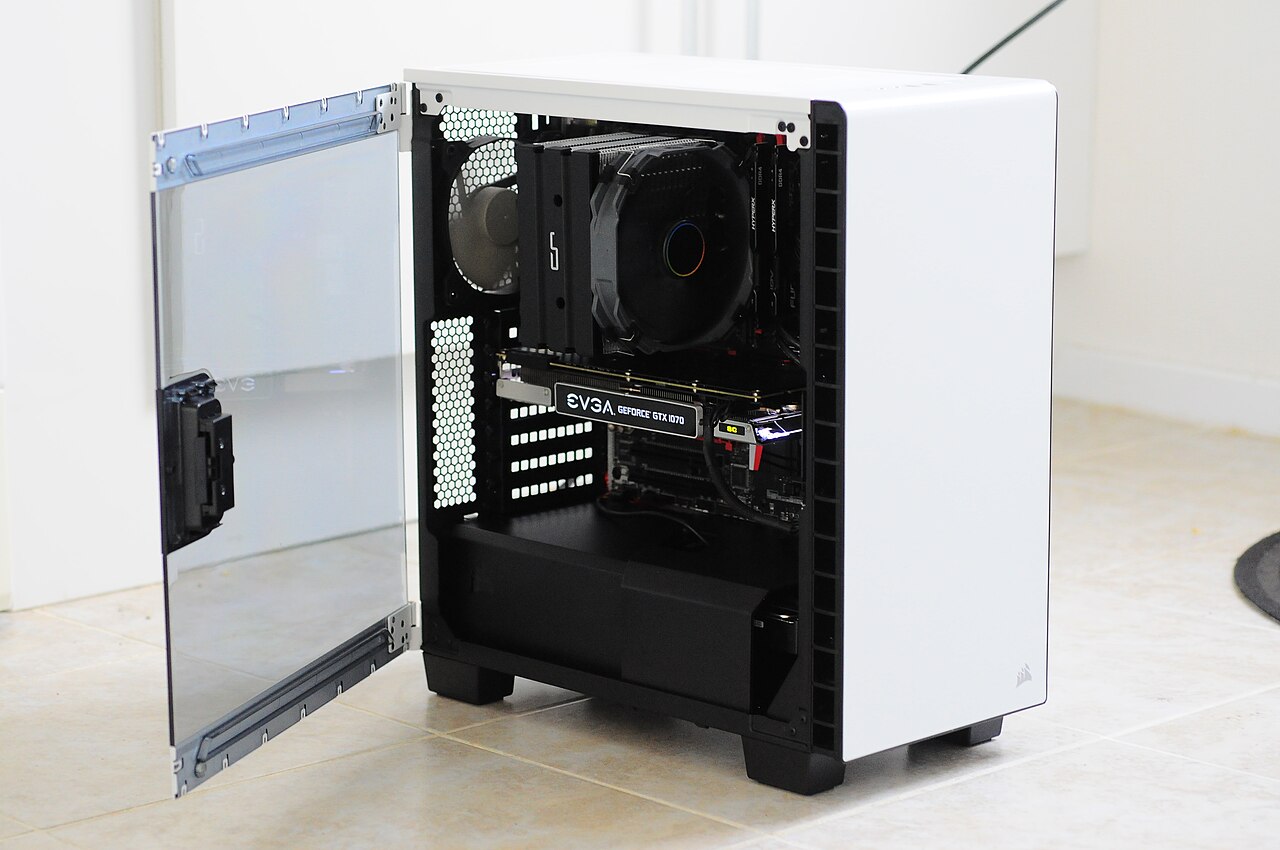 gaming desktops — 示意圖
